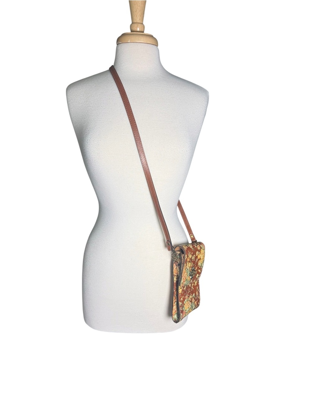 New Patricia Nash Leather Brown Vintage Botanical Cellphone Crossbody Bag